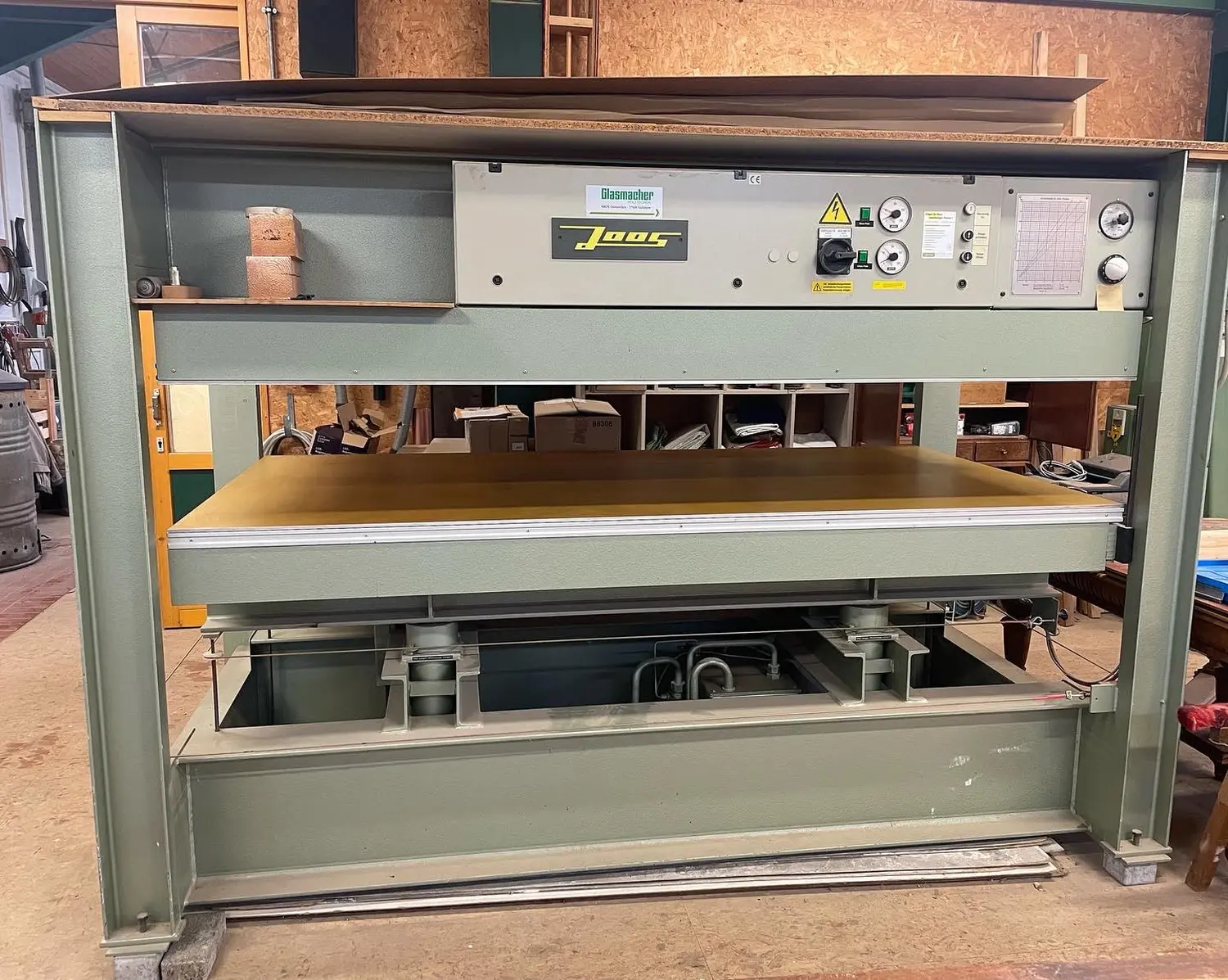 Holzbearbeitungsmaschine von JG Holztechnik